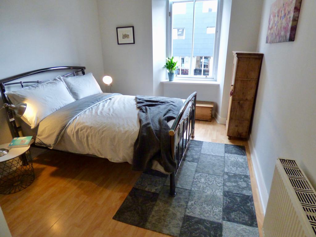 The Derby Suite Glasgow Bagian luar foto