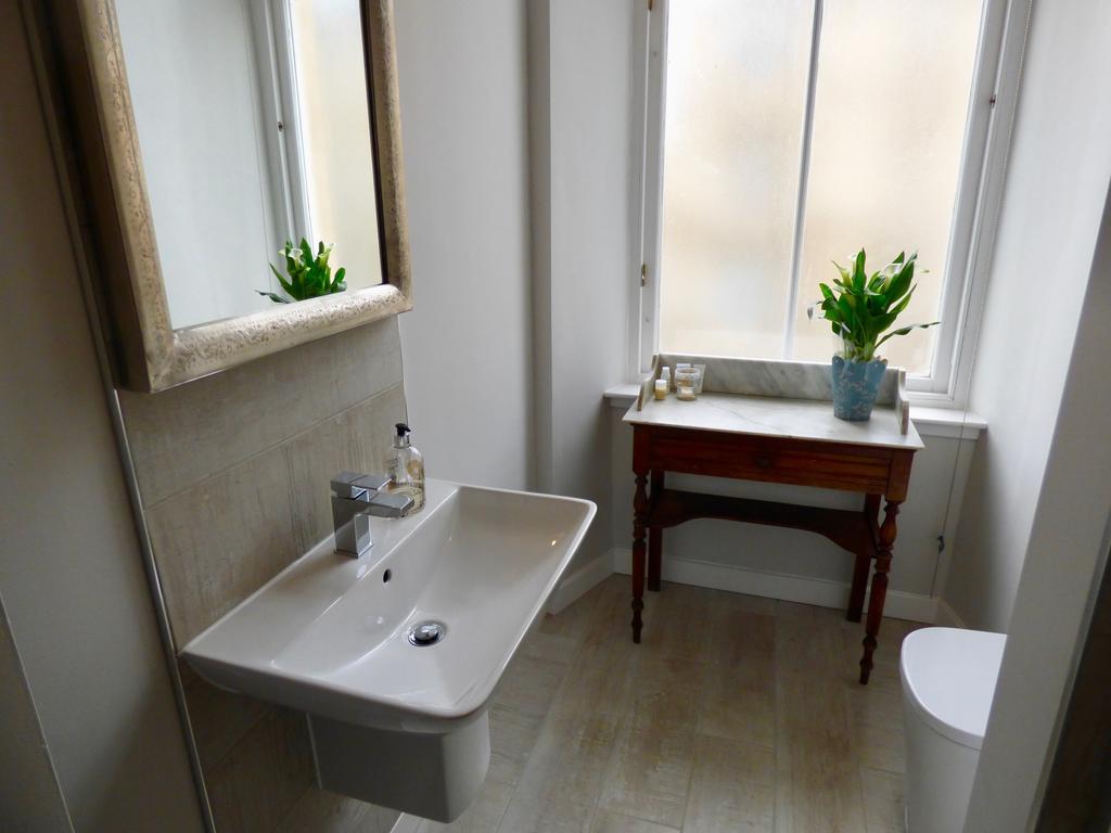The Derby Suite Glasgow Bagian luar foto